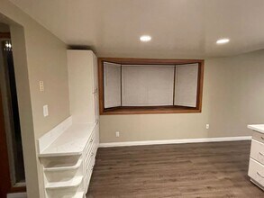 805 Calle Catalpa in Thousand Oaks, CA - Building Photo - Building Photo