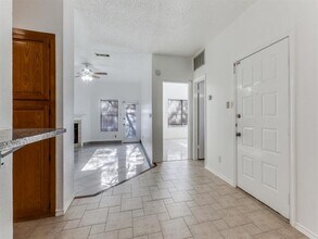 7340 Skillman St in Dallas, TX - Building Photo - Building Photo