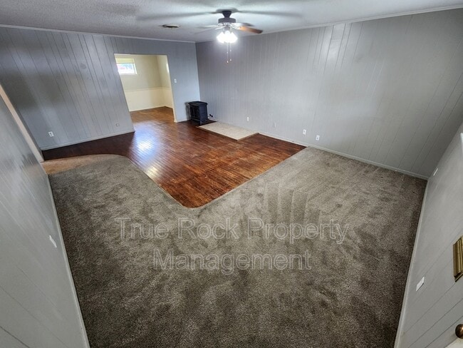 1201 S High School St in Ada, OK - Building Photo - Building Photo
