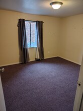 18 E Main St in Ione, CA - Foto de edificio - Building Photo