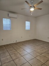 1442 Alamitos Ave, Unit C in Long Beach, CA - Building Photo - Building Photo