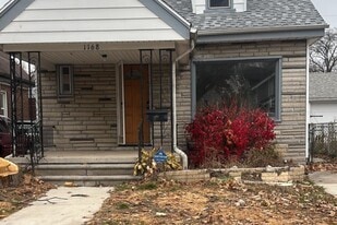 1168 Champaign Rd in Lincoln Park, MI - Building Photo