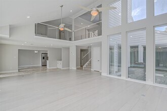 915 Daria Dr in Houston, TX - Building Photo - Building Photo