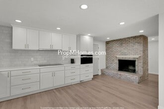 1461 Greentree Cir in Lake Oswego, OR - Building Photo - Building Photo