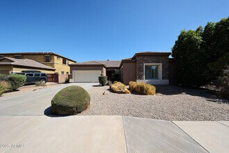 3454 E Sparrow Pl in Chandler, AZ - Building Photo - Building Photo