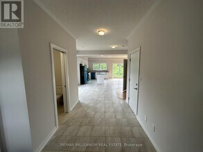 28 Trailside Dr in Haldimand, ON - Building Photo - Building Photo