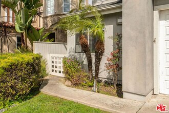 2606 Pacific Ave in Manhattan Beach, CA - Building Photo - Building Photo