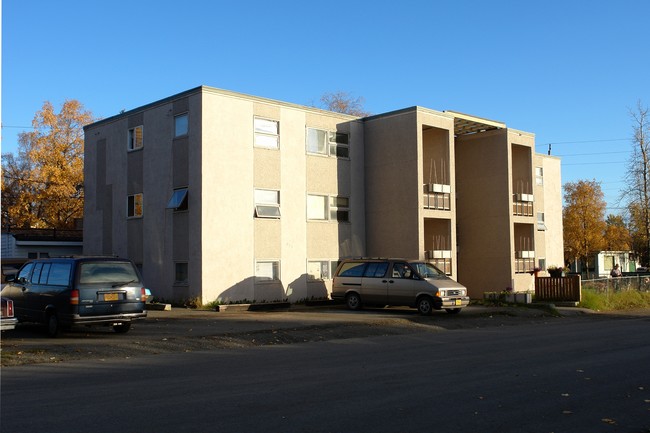 925 Eagle St in Anchorage, AK - Building Photo - Building Photo