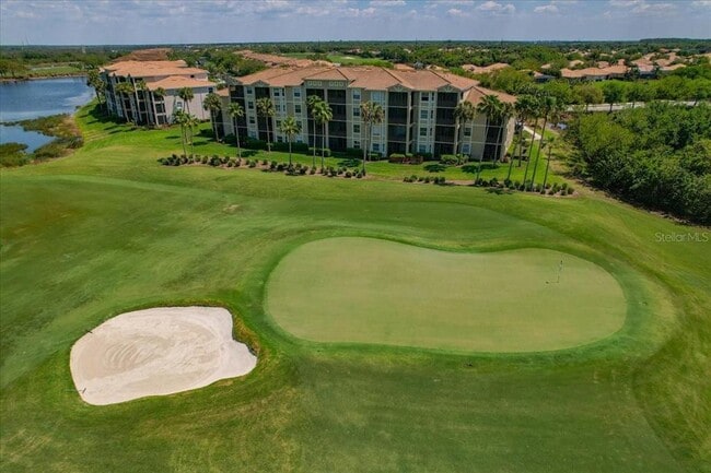 7607 Grand Estuary Trail in Bradenton, FL - Foto de edificio - Building Photo