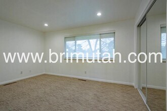 1968 Lincoln Ln in Holladay, UT - Building Photo - Building Photo