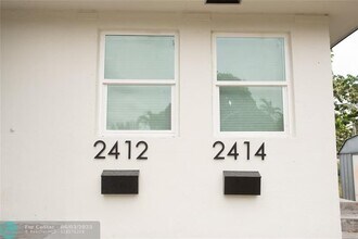 2412 Sherman St in Hollywood, FL - Building Photo - Building Photo