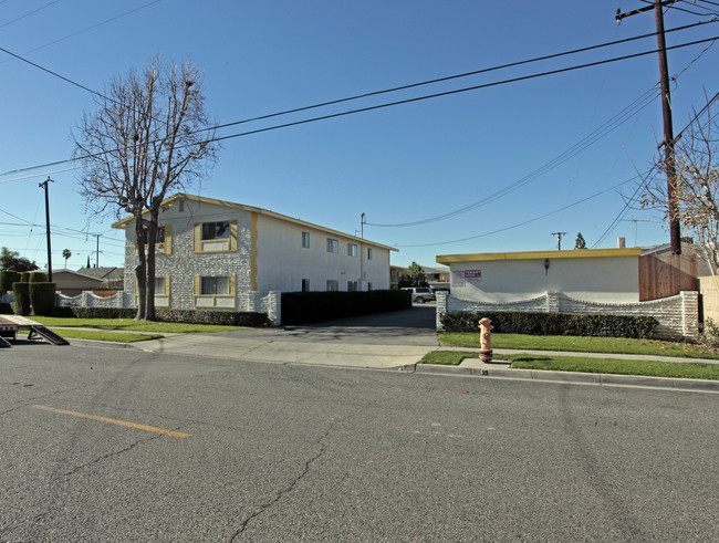 13101 Benton St in Garden Grove, CA - Building Photo - Building Photo