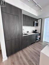 370-1370 Martha St in Burlington, ON - Building Photo - Building Photo
