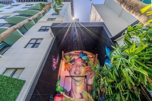 Aviah Flagler Village in Fort Lauderdale, FL - Foto de edificio