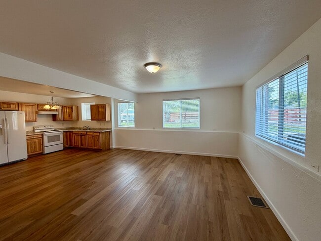 1330 17th Ave in Longmont, CO - Building Photo - Building Photo