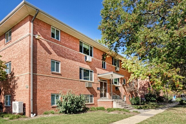 Del Ray Bellefonte in Alexandria, VA - Foto de edificio - Building Photo