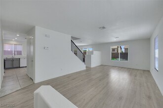 3244 Little Stream St in Las Vegas, NV - Building Photo - Building Photo