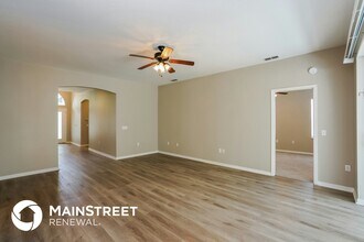 10724 Carloway Hills Dr in Wimauma, FL - Building Photo - Building Photo