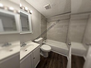 1015 Oakwood in Benton, AR - Building Photo - Building Photo