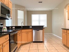 1613 Loriana St in Brandon, FL - Building Photo - Building Photo