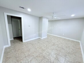 9017A Cleveland Ave in Oxford, MS - Building Photo - Building Photo