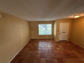 9611 Blue Creek Ln in Austin, TX - Building Photo - Building Photo