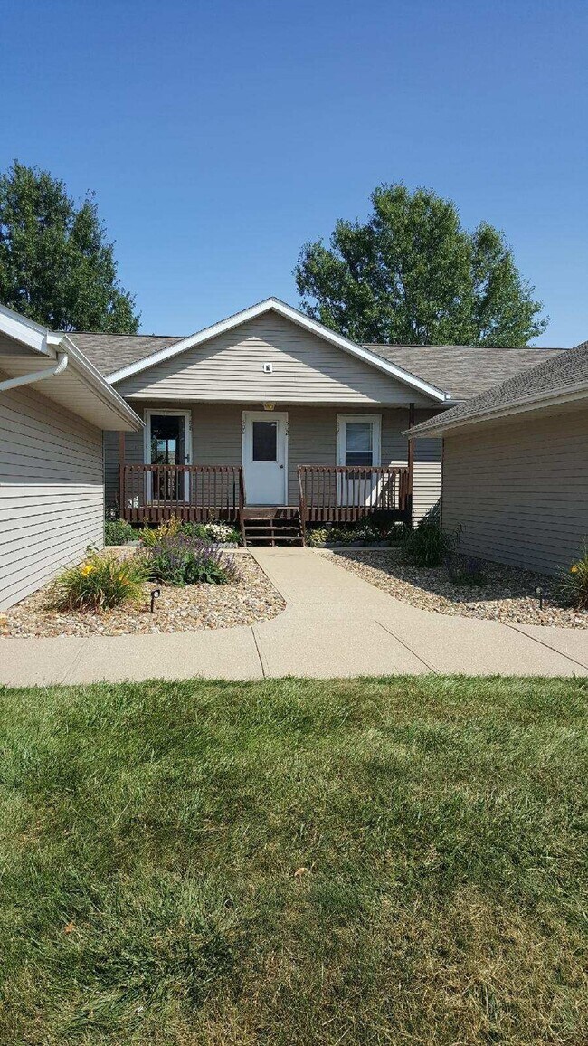 508 Iris Ave Rentals in Tiffin, IA