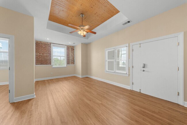 51 E Main St in Statesboro, GA - Building Photo - Building Photo