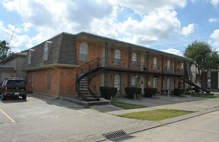 2417 Houma Blvd in Metairie, LA - Building Photo