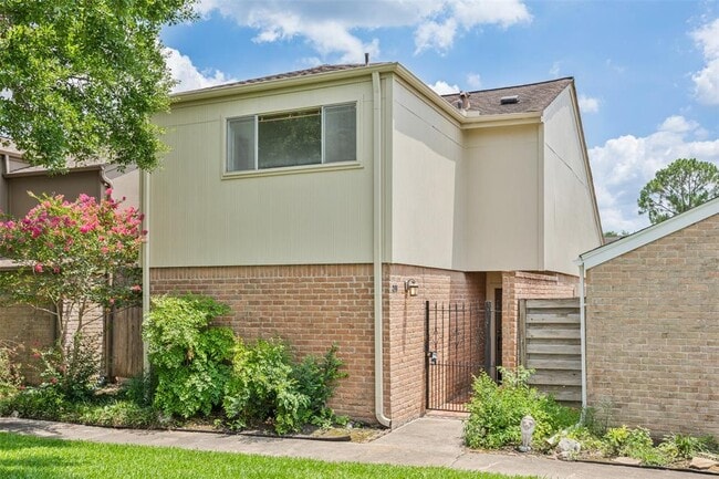 2013 Trixie Ln in Houston, TX - Building Photo - Building Photo