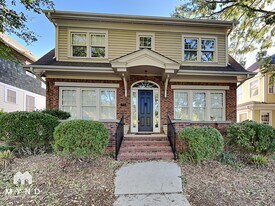 711 E 9th St in Charlotte, NC - Building Photo