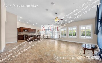 9406 Pearwood Way in Shafter, CA - Building Photo - Building Photo