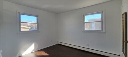 17 Cuozzo St, Unit 4B in Belleville, NJ - Building Photo - Building Photo