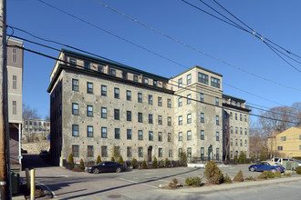 Mt. Hope Apartments in Attleboro, MA - Building Photo - Building Photo