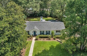 245 Willow Springs Dr in Roswell, GA - Building Photo - Building Photo
