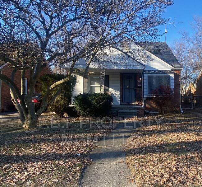 property at 19447 Huntington Rd