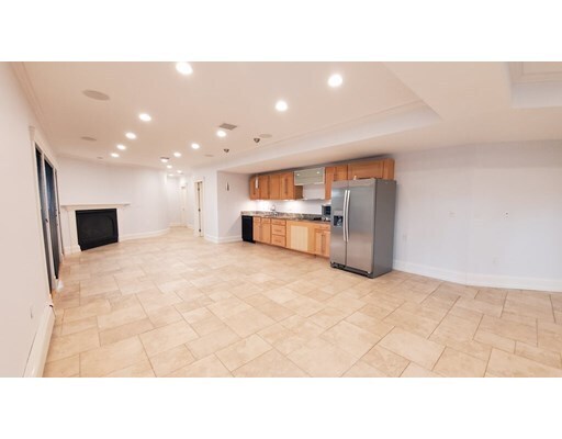 36 Sunhill Ln-Unit -G in Newton, MA - Building Photo - Building Photo
