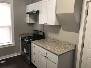 852 4th St E in St. Paul, MN - Building Photo - Building Photo