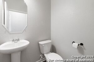 12606 Larissa in San Antonio, TX - Foto de edificio - Building Photo