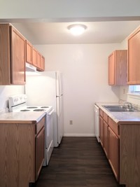 Pine Ridge Apartments photo'