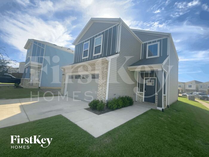 325 Nima Ln in Lewisville, TX - Foto de edificio