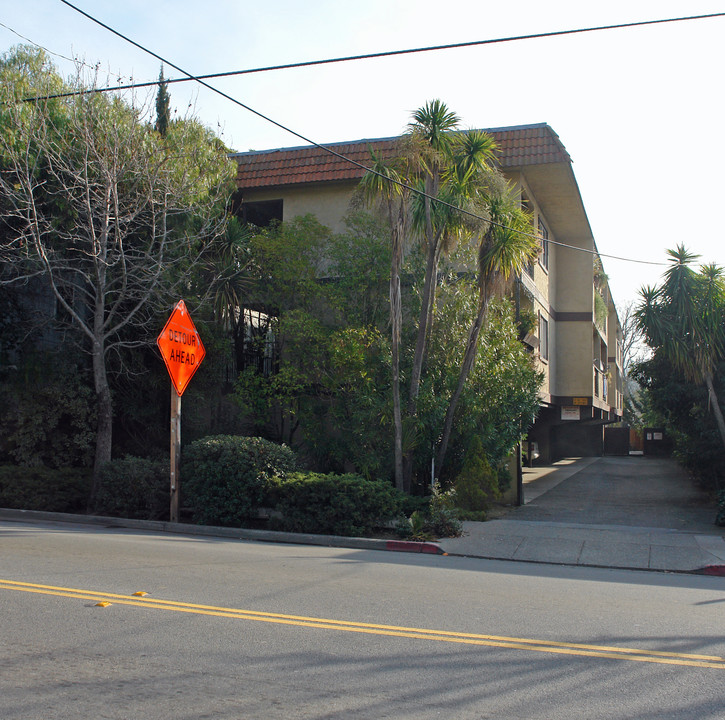 1406 Lincoln Ave in San Rafael, CA - Building Photo