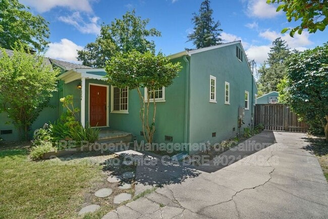 property at 1732 Vallejo Way