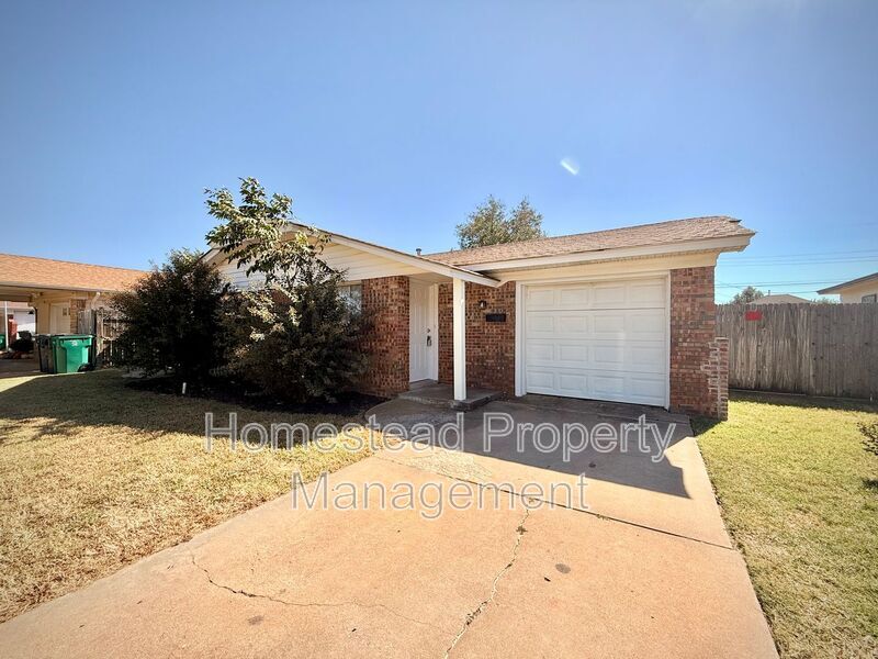 2744 SW 64th St in Oklahoma City, OK - Foto de edificio