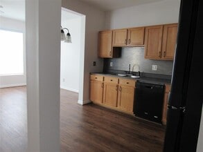 2031 Celebration Park Cir in Belleville, IL - Foto de edificio - Building Photo