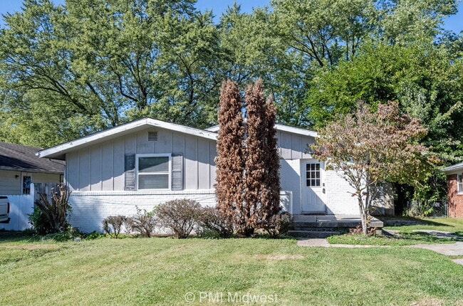 330 Hugo St in Indianapolis, IN - Building Photo - Building Photo