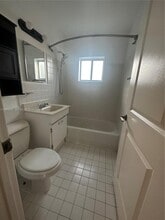 5743 Lincoln St in Hollywood, FL - Building Photo - Building Photo