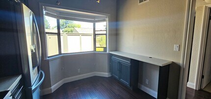 1597 Ashwood Dr in Martinez, CA - Foto de edificio - Building Photo