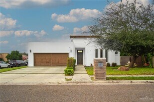 27 Harvard Ave in McAllen, TX - Building Photo