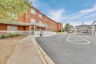 Ashton Manor at Sugar Loaf Adult 55+ in Lawrenceville, GA - Building Photo - Building Photo